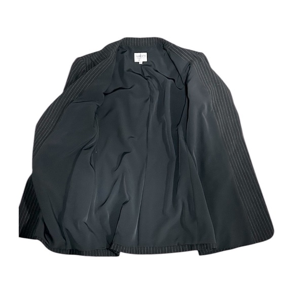 Vintage 90s Armani Collezioni Black White Pinstripe Single Button Blazer Size 12 - Picture 8 of 9